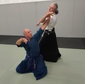 technique-kiza morote osae dori-en-antachi-waza-katas-shodan-aiki-jutsu-arts-martiaux-montauban-ceamt-20230308_201241